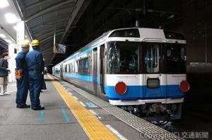 高松駅から九州へ出発したキハ１８５系