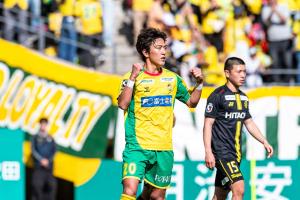 ＣＫの折り返しを押し込んで追加点を決めた石川（ジェフ千葉・柏戦）ⓒＪＥＦＵＮＩＴＥＤ