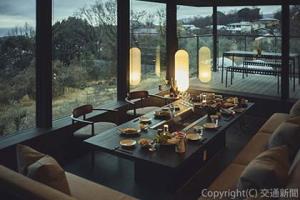 「Ｈｉｉｒｅ　ＩＺＵ　ＯＬＩＶＥ」のリビングルームⓒTokyu Corporation,Photography by Kentaro Kumon（東急提供）