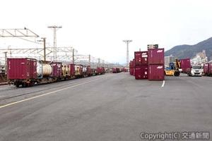 改良工事が進む新南陽駅