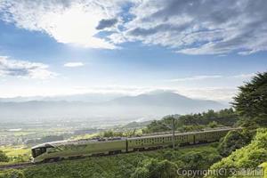 「ＴＲＡＩＮ　ＳＵＩＴＥ　四季島」（ホテルニューオータニ提供）