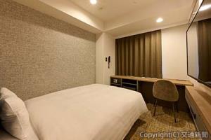 リニューアルしたシングルルーム（ＪＲ西日本ヴィアイン提供 ）