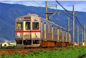 小学生以下の子ども運賃を50円にする養老鉄道（同社提供）