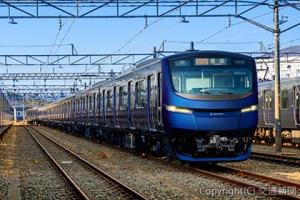 １３０００系の外観（相鉄グループ提供） 