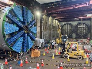 あす８日夜に掘進を開始するシールドマシン（西武鉄道提供）