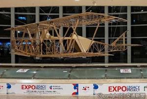 木製飛行機「アンサルドＳＶＡ９型機」（復元機）＝関西エアポート提供＝