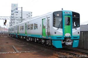 前面デザインのベースとなった１５００型７次車（ＪＲ四国提供）
